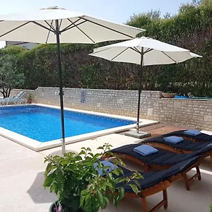 https://apartments-gregovica.in-istria.net