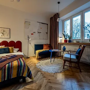Tranquil Old Town Retreat , Warszawa Polska